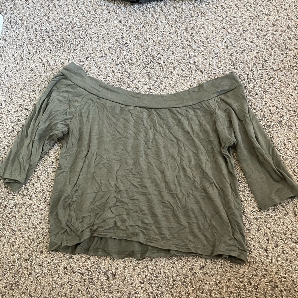 Charlotte Russe Green 3/4 Sleeve Crop Top
